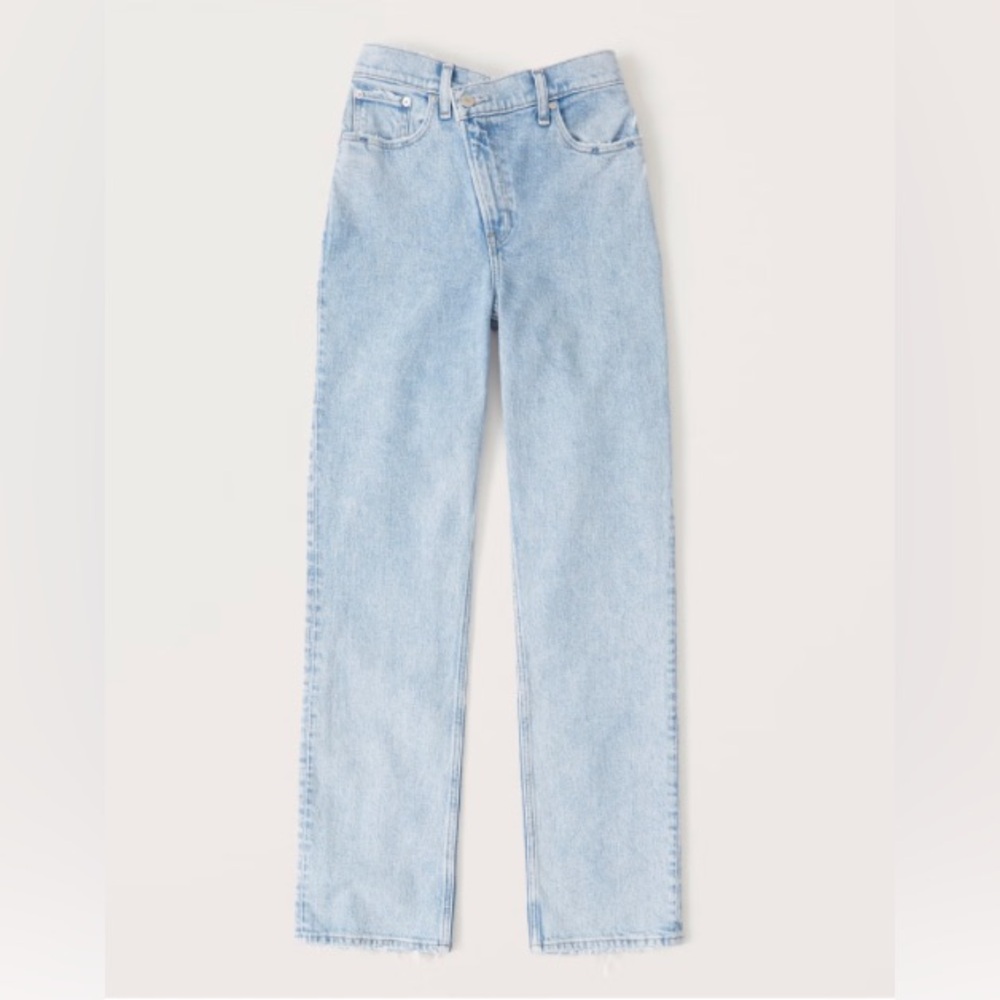 Abercrombie 90s Straight Ultra High Rise